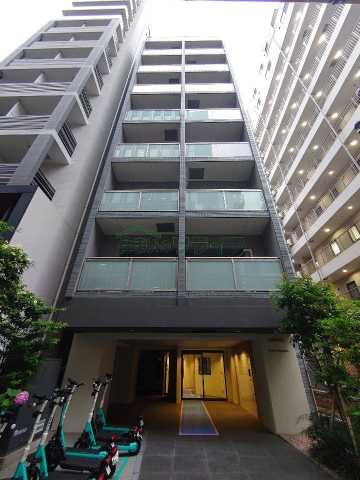 1DK Mansion in Chiyoda, Tokyo - Image 1
