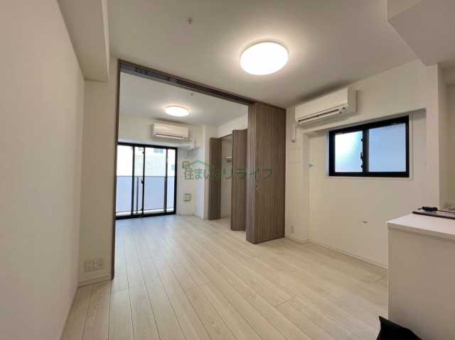 1DK Mansion in Chiyoda, Tokyo — photo 3 of 3