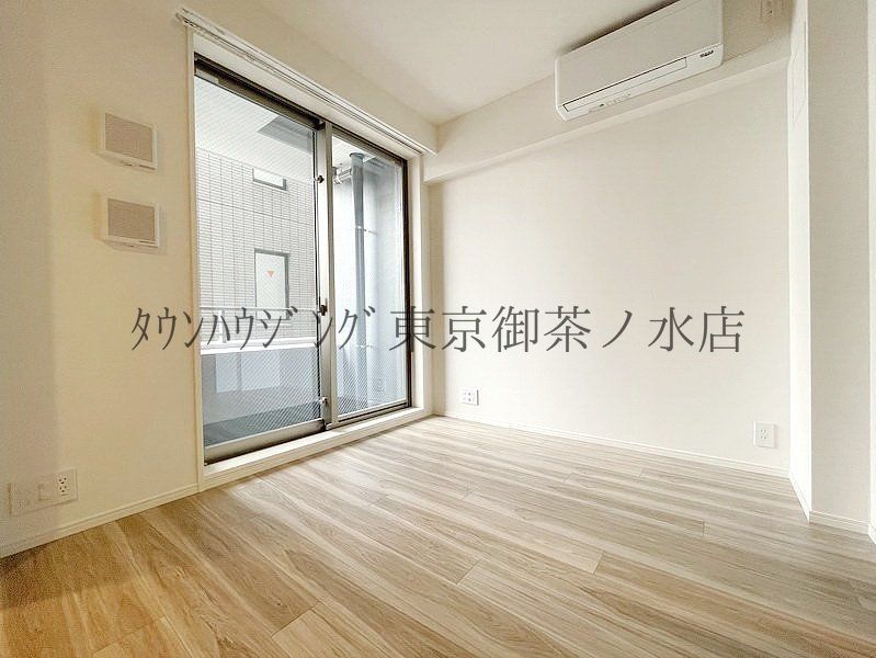 1DK Mansion in Chiyoda, Tokyo — photo 3 of 3