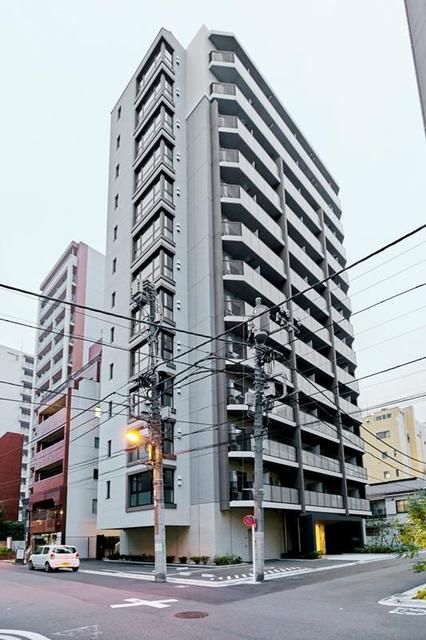 1DK Mansion in Chiyoda, Tokyo - Image 1