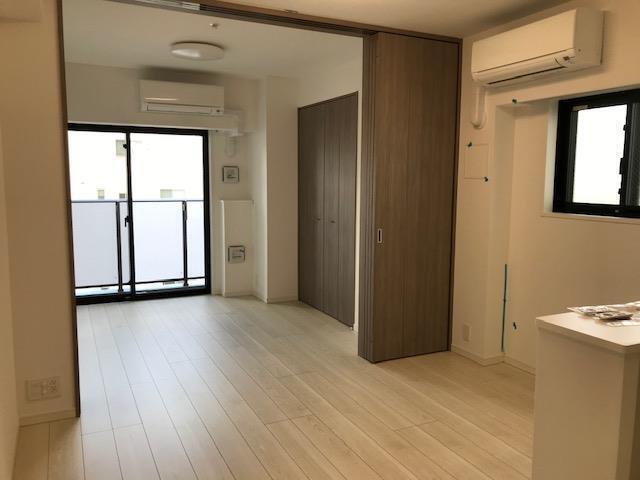 1DK Mansion in Chiyoda, Tokyo — photo 3 of 3