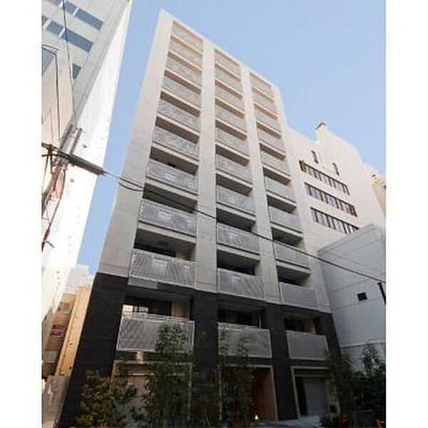 1DK Mansion in Chiyoda, Tokyo - Image 1