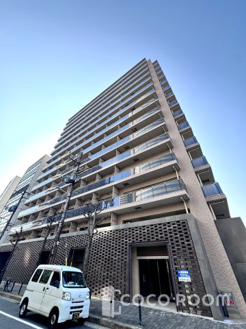 1DK Mansion in Kita-ku, Osaka - Image 1