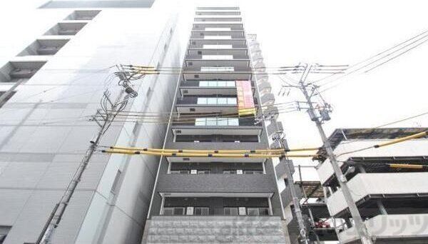1DK Mansion in Kita-ku, Osaka - Image 1