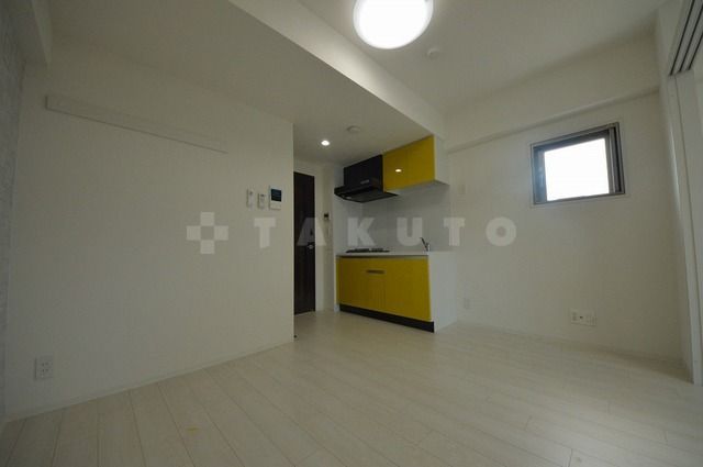 1DK Mansion in Kita-ku, Osaka — photo 3 of 3