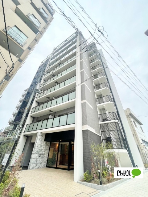 1DK Mansion in Kita-ku, Osaka - Image 1
