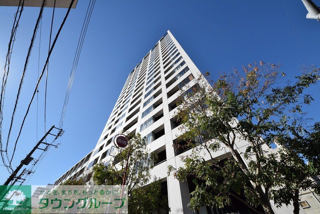 1DK Mansion in Meguro, Tokyo - Image 1