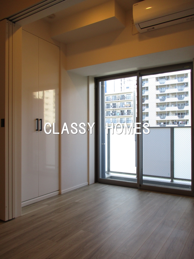 1DK Mansion in Minato, Tokyo - Image 1