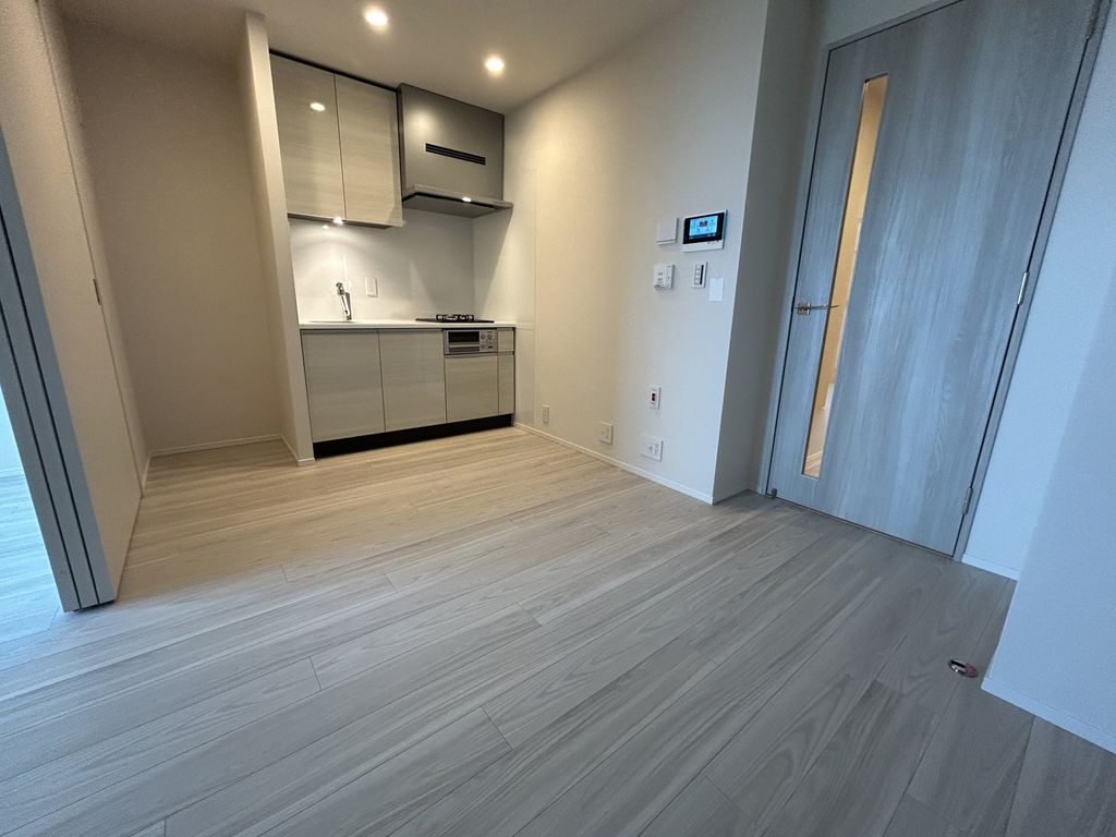 1DK Mansion in Nakano, Tokyo — photo 3 of 3