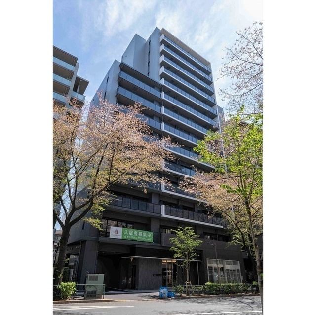 1DK Mansion in Nakano, Tokyo - Image 1