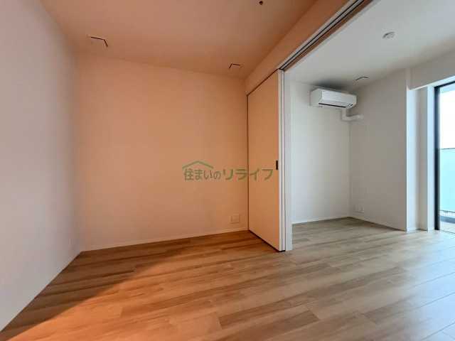 1DK Mansion in Nakano, Tokyo — photo 3 of 3
