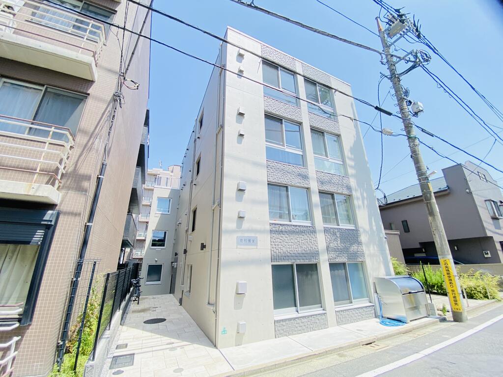 1DK Mansion in Nakano, Tokyo - Image 1