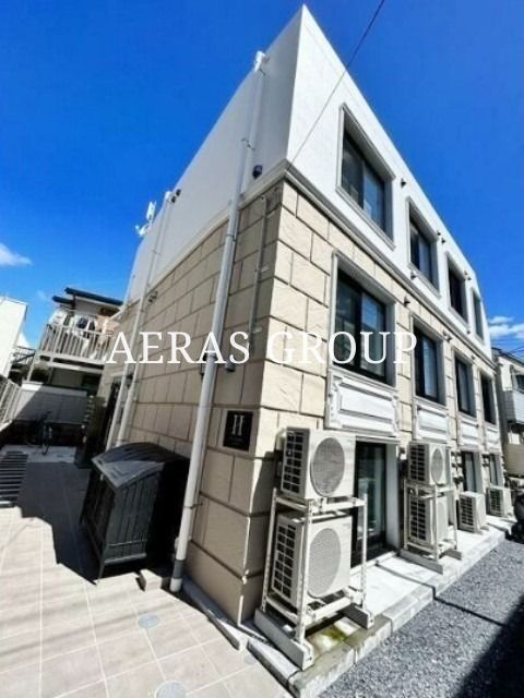 1DK Mansion in Shibuya, Tokyo - Image 1