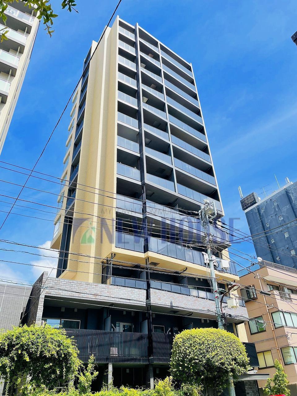 1DK Mansion in Shinjuku, Tokyo - Image 1