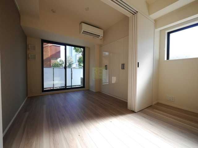 1DK Mansion in Shinjuku, Tokyo - Image 1