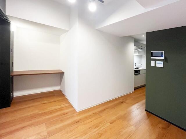 1DK Mansion in Shinjuku, Tokyo — photo 3 of 3