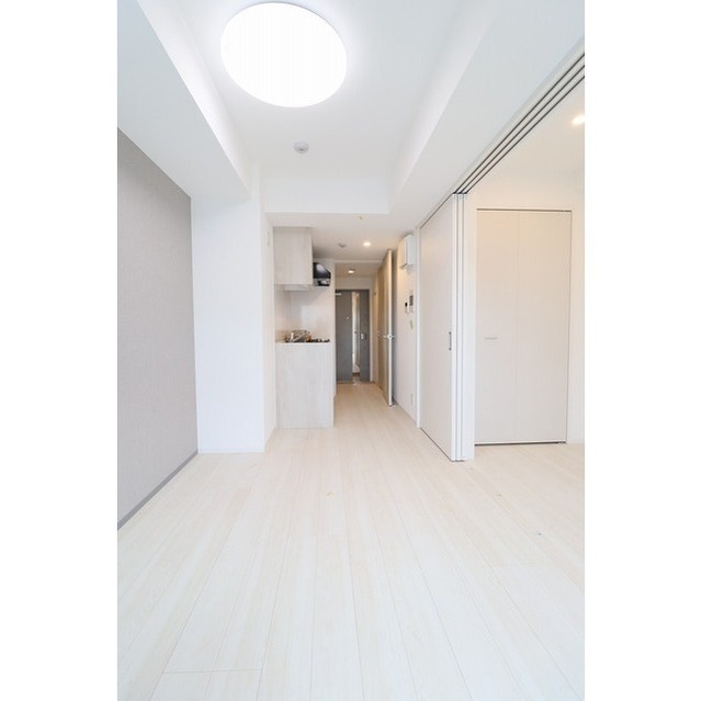 1DK Mansion in Shinjuku, Tokyo — photo 3 of 3