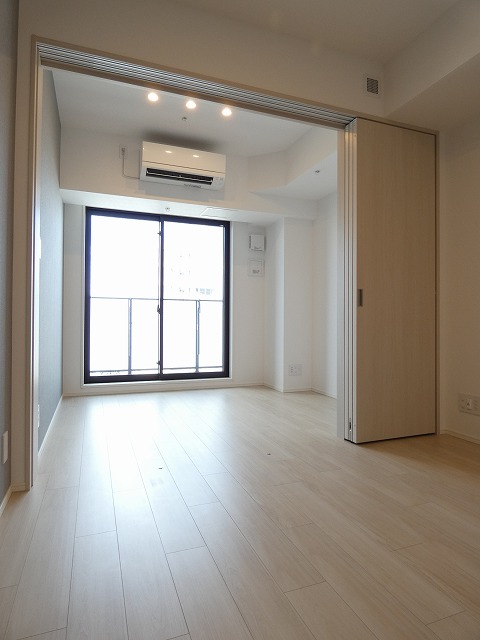 1DK Mansion in Shinjuku, Tokyo — photo 3 of 3