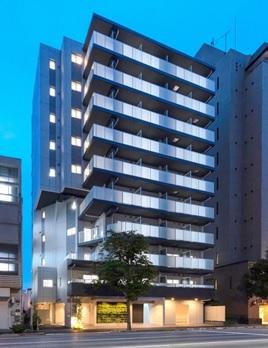 1DK Mansion in Shinjuku, Tokyo - Image 1