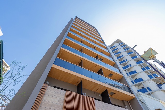 1DK Mansion in Shinjuku, Tokyo - Image 1