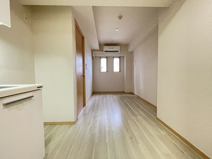 1DK Mansion in Shinjuku, Tokyo - Image 1