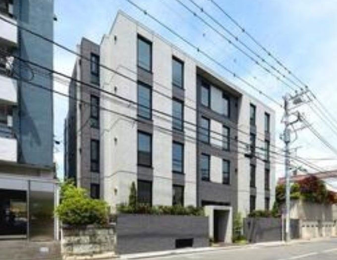 1DK Mansion in Suginami, Tokyo — photo 3 of 3