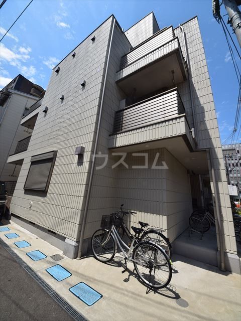 1K Apartment in Kita-ku, Osaka - Image 1