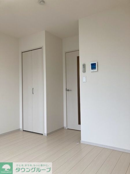 1K Apartment in Nakano, Tokyo — photo 3 of 3