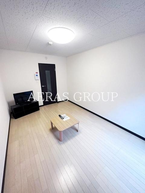 1K Apartment in Shinjuku, Tokyo — photo 3 of 3