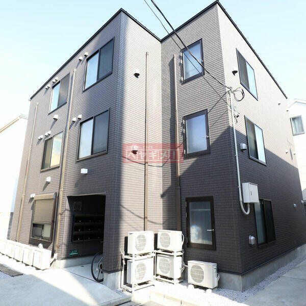 1K Apartment in Suginami, Tokyo - Image 1