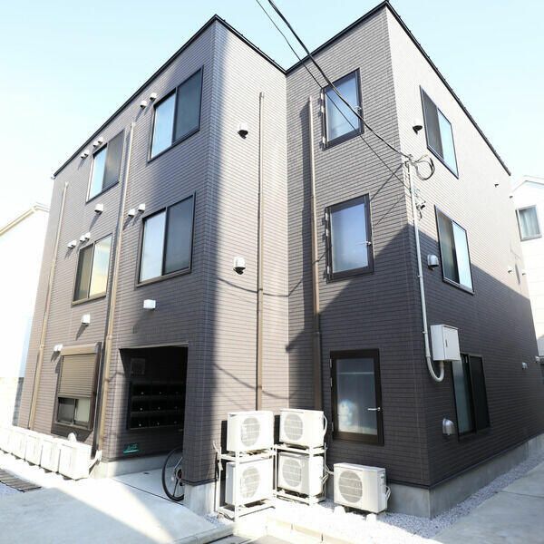 1K Apartment in Suginami, Tokyo - Image 1