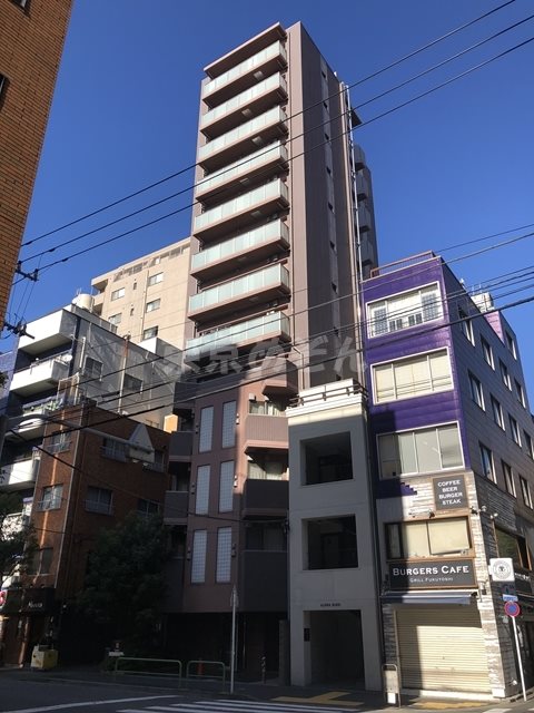 1K Mansion in Chiyoda, Tokyo - Image 1