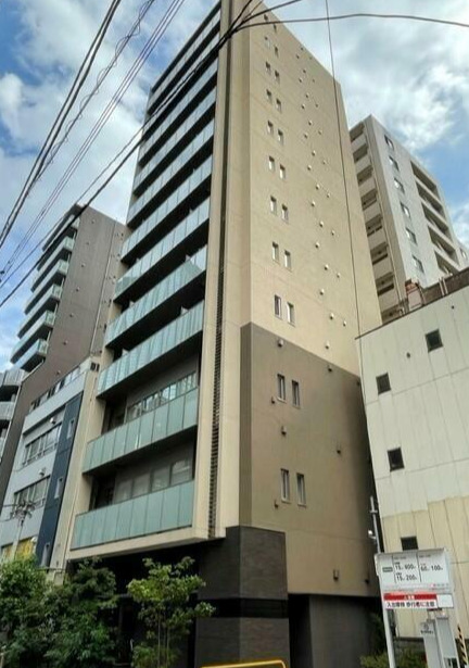 1K Mansion in Chiyoda, Tokyo - Image 1