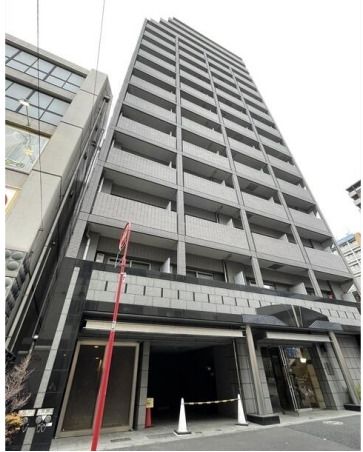 1K Mansion in Chiyoda, Tokyo - Image 1