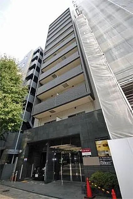 1K Mansion in Chiyoda, Tokyo - Image 1