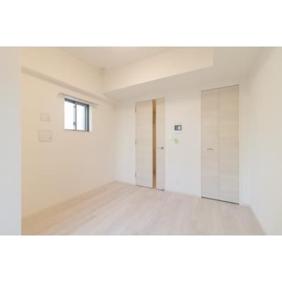 1K Mansion in Chiyoda, Tokyo - Image 1