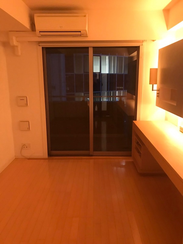 1K Mansion in Chiyoda, Tokyo — photo 3 of 3