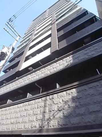 1K Mansion in Chuo-ku, Osaka - Image 1