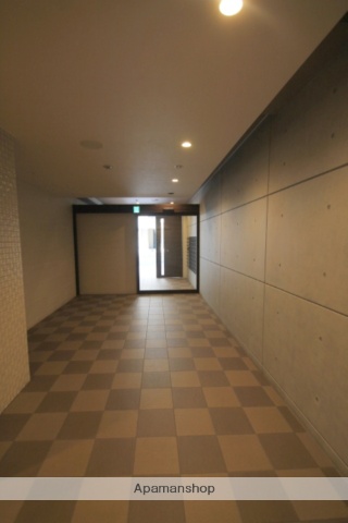 1K Mansion in Chuo-ku, Osaka — photo 3 of 3