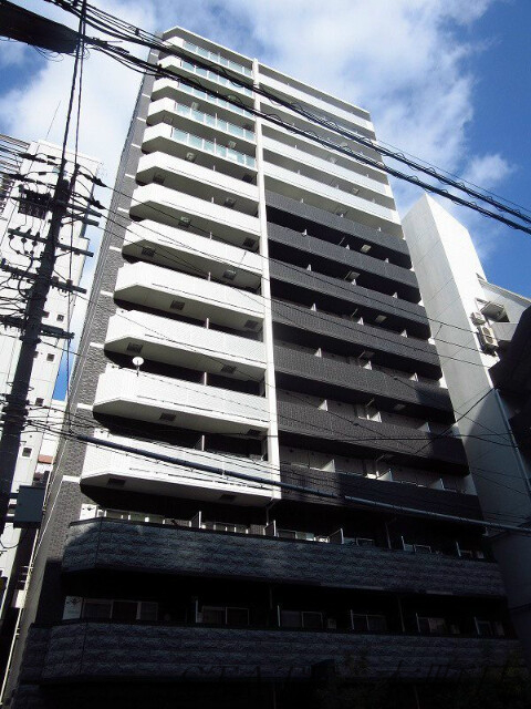 1K Mansion in Chuo-ku, Osaka - Image 1