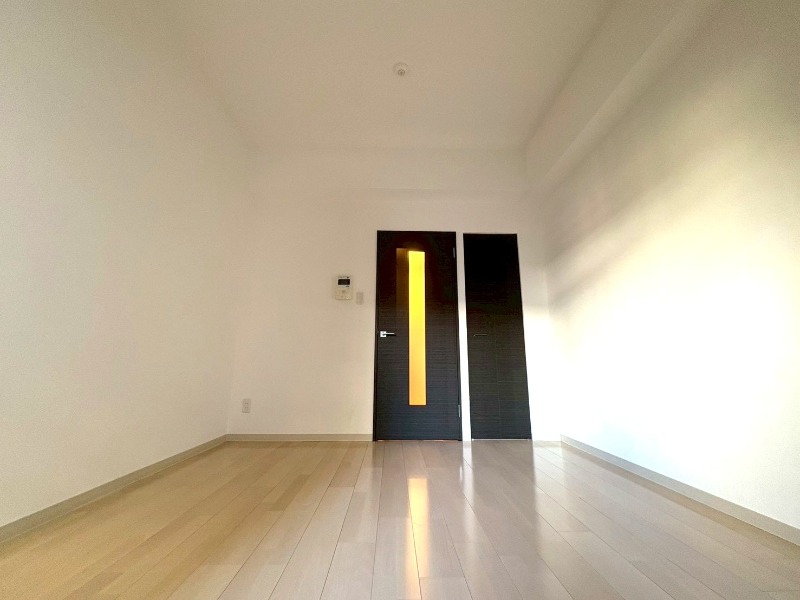 1K Mansion in Chuo-ku, Osaka — photo 3 of 3