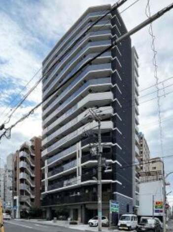 1K Mansion in Chuo-ku, Osaka