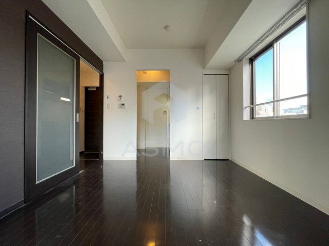 1K Mansion in Kita-ku, Osaka — photo 3 of 3
