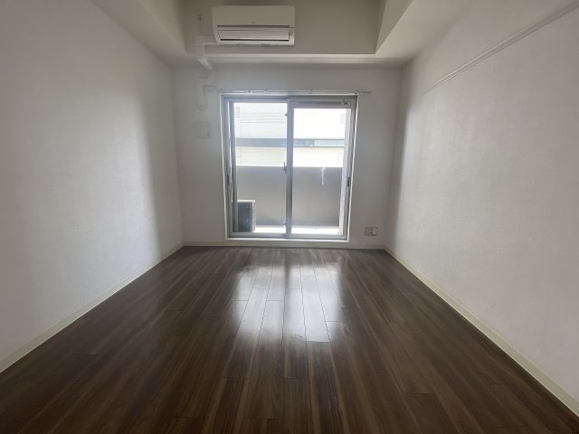 1K Mansion in Kita-ku, Osaka — photo 3 of 3