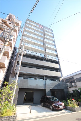 1K Mansion in Kita-ku, Osaka - Image 1