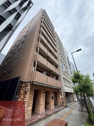 1K Mansion in Kita-ku, Osaka - Image 1