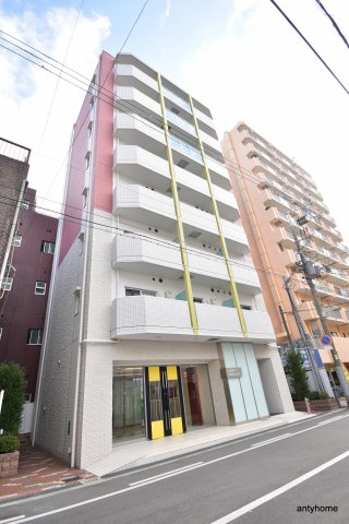 1K Mansion in Kita-ku, Osaka - Image 1