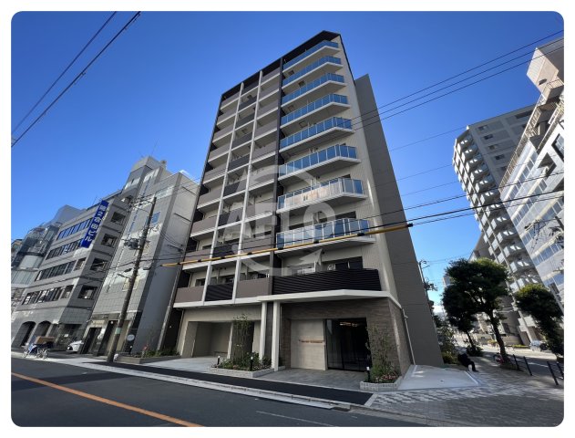 1K Mansion in Kita-ku, Osaka - Image 1