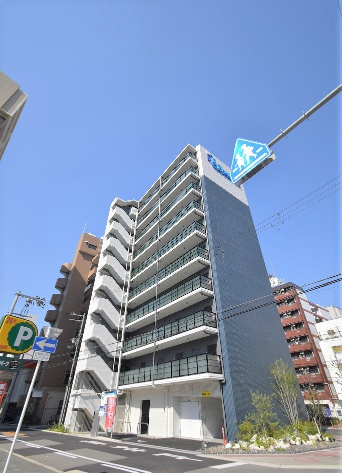 1K Mansion in Kita-ku, Osaka - Image 1