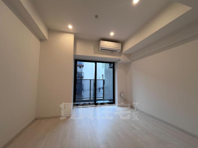 1K Mansion in Kita-ku, Osaka — photo 3 of 3